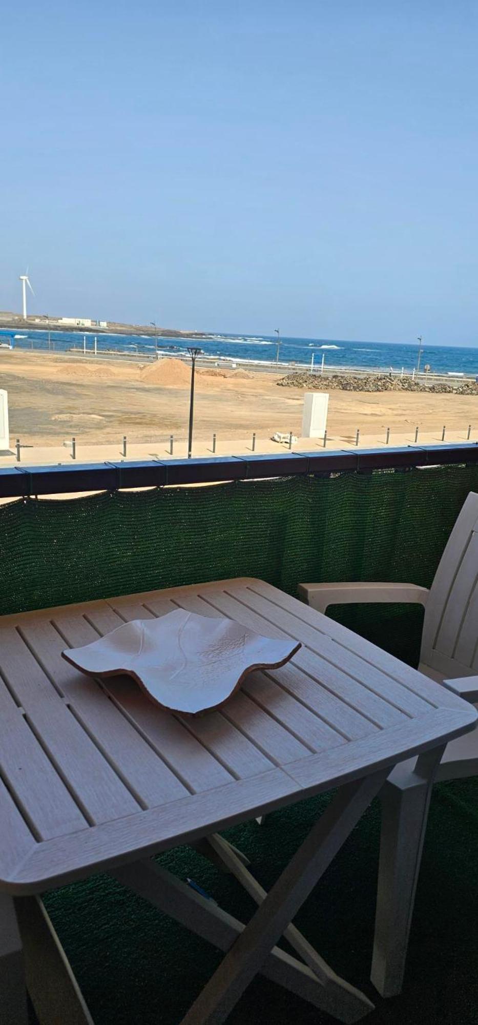 Bienvenue Appart Lumineux Avec Ascenseur Et Vue Sur La Mer Corralejo Zewnętrze zdjęcie